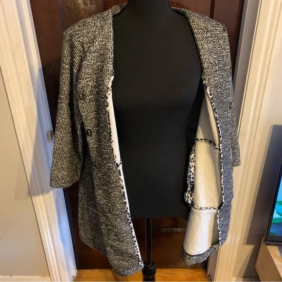 Cabi Black and White Textured Oversized Shacket Womens LARGE - Picture 9 of 10